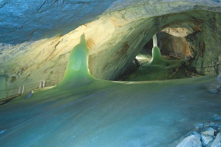 Dachstein vyhlídka pět prstů a velká ledová jeskyně