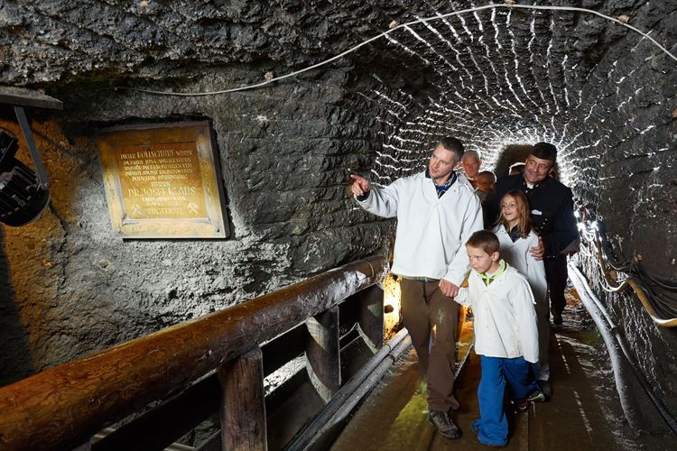 Hallstatt (město UNESCO) a nejstarší solný důl na světě